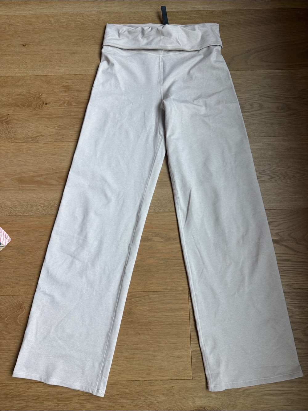 Vuori Wide-Leg Fold-Over Waist Leggings in Light Beige